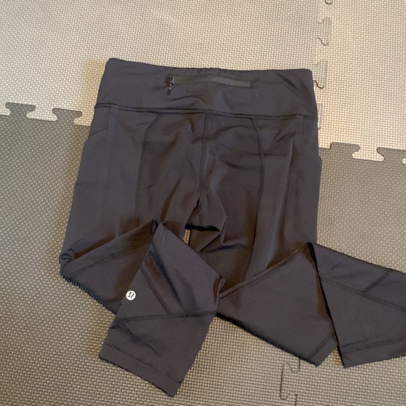 Lululemon black - Picture 2 of 7